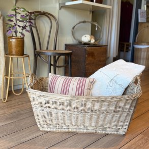 Antik Linnedkurv Flet - 77x55 CM