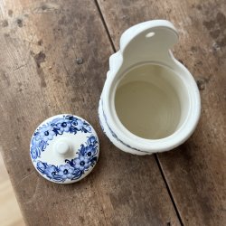 Saltkar Fajance med Bl Blomster motiver