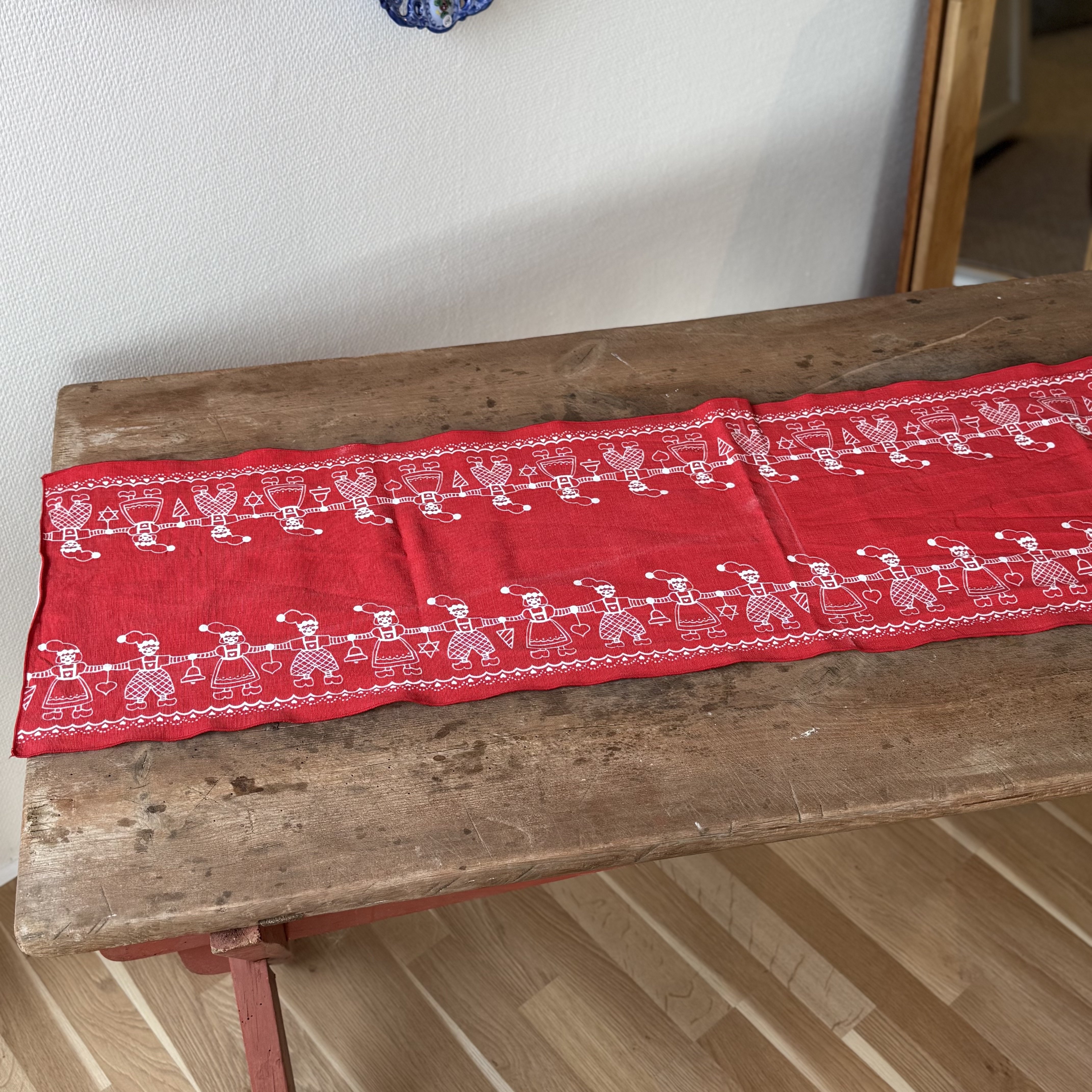 Vintage Jule Lber - 117x31 CM