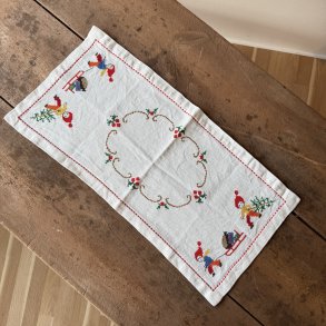 Broderet Jule Falcon - 57x27 CM