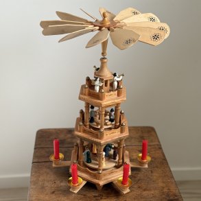 Jule Pyramide - 3 Etager 