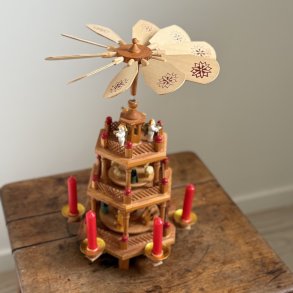 Jule Pyramide - 3 Etager 