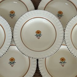 Engelsk Fajance - 24 CM