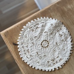 Broderet Flacon - 26 CM