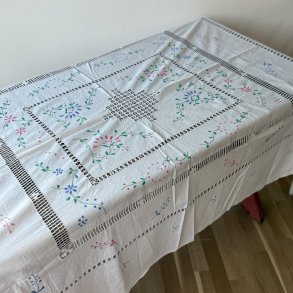 Broderet Dug - 130x170CM