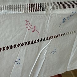 Broderet Dug - 130x170CM